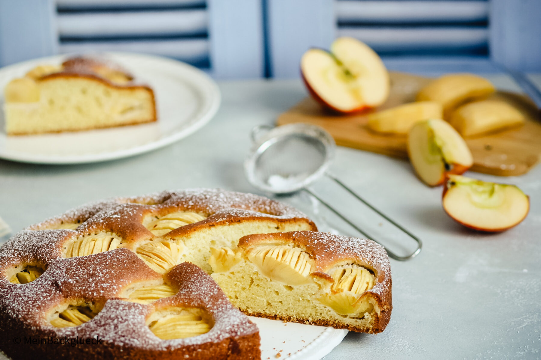 einfacher versunkener Apfelkuchen