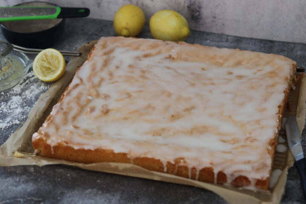 Omas Zitronenkuchen vom Blech 