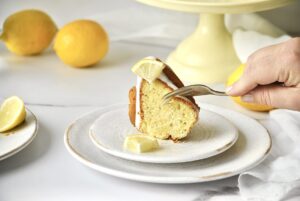 saftiger Zitronen Joghurt Kuchen