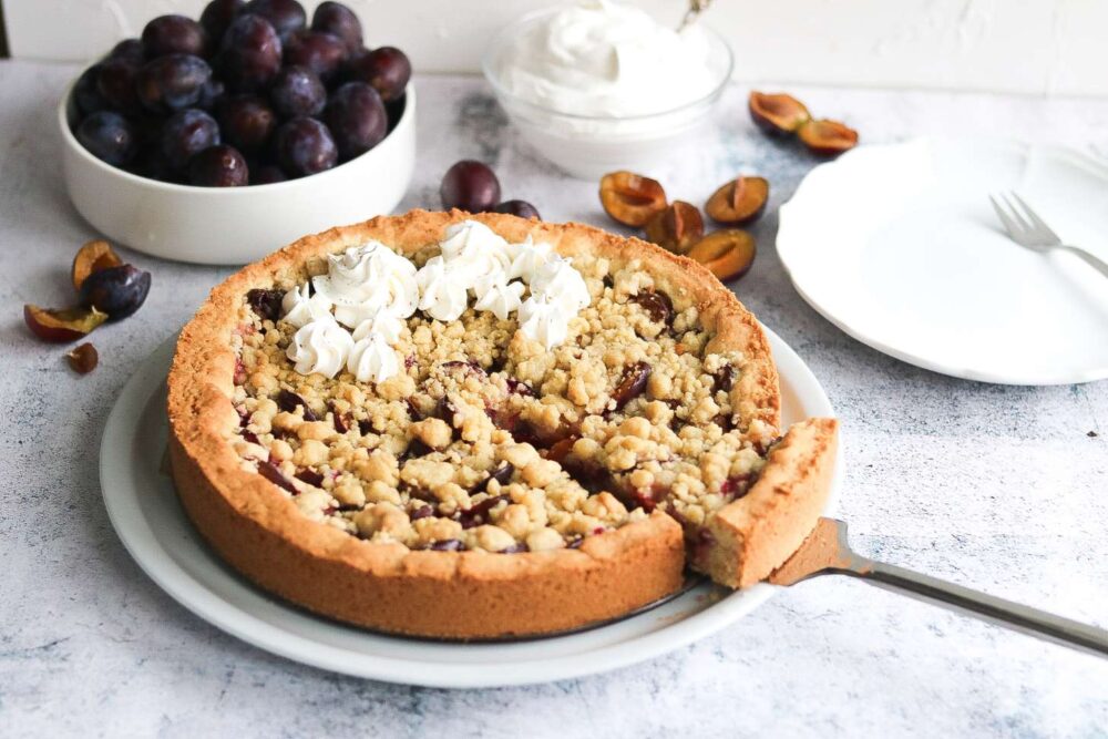 Zwetschgenkuchen mit Streusel (Springform) - Einfach Kuchen