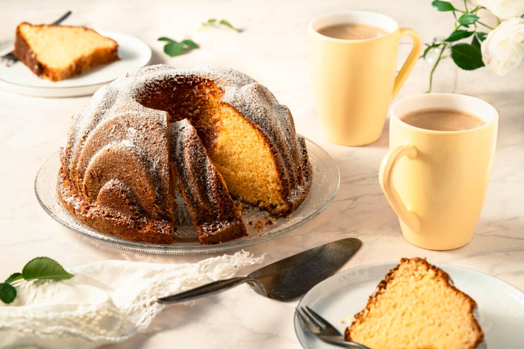 Saftiger Eierlikörkuchen mit Öl - Kuchenstücke