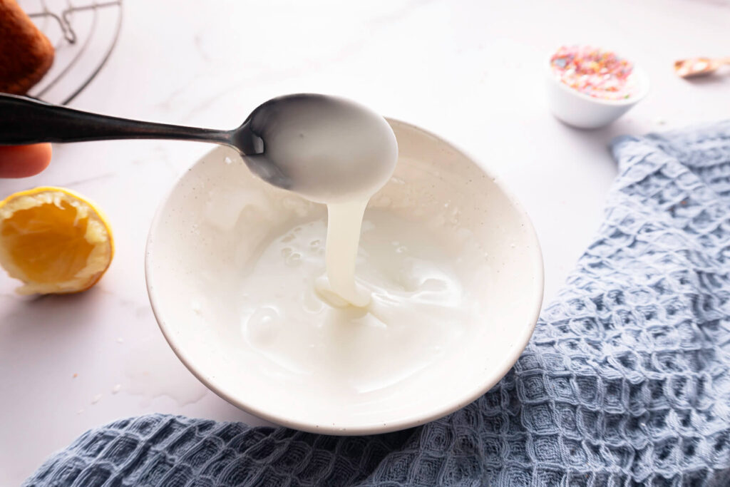 Saftiger Zitronenkuchen mit Öl Kastenform - Zubereitung