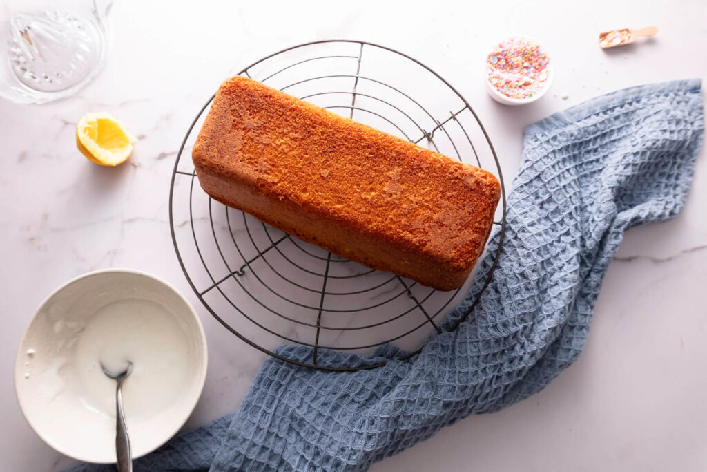 Saftiger Zitronenkuchen mit Öl Kastenform - Zubereitung