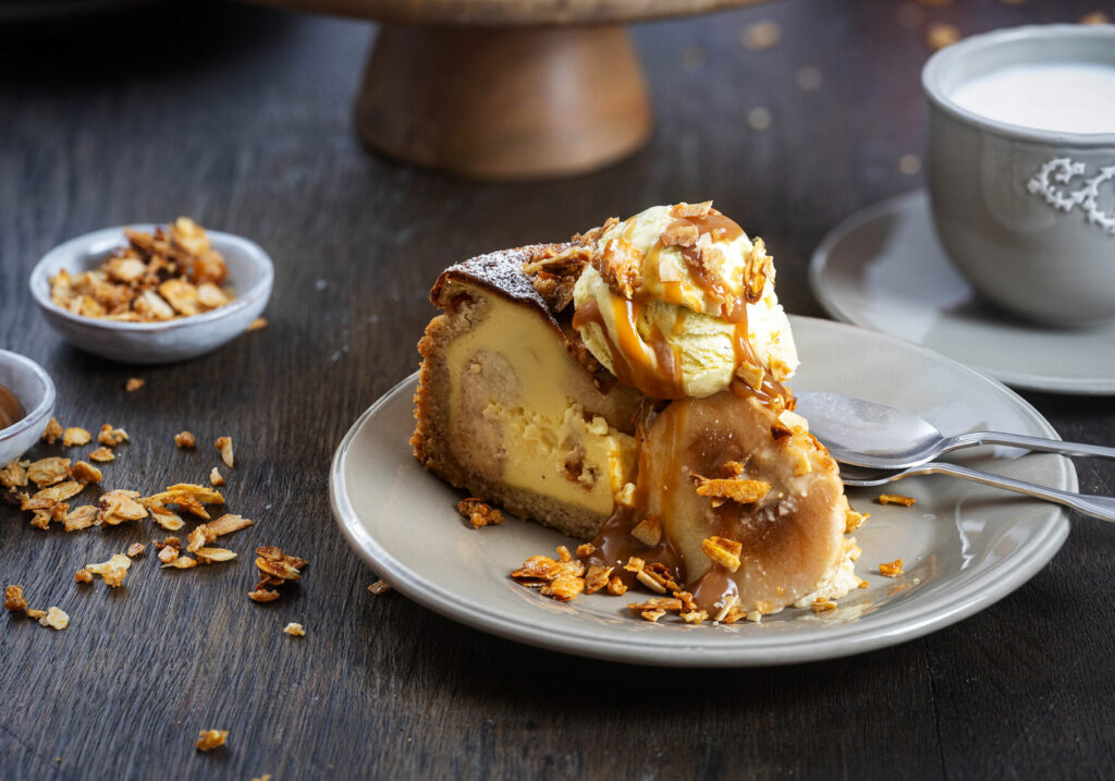 Bratapfelkuchen mit ganzen Äpfeln