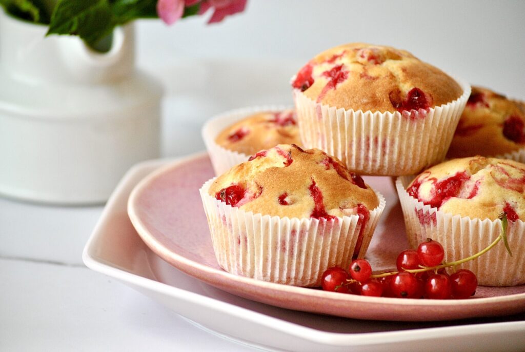 Muffins mit Johannisbeeren