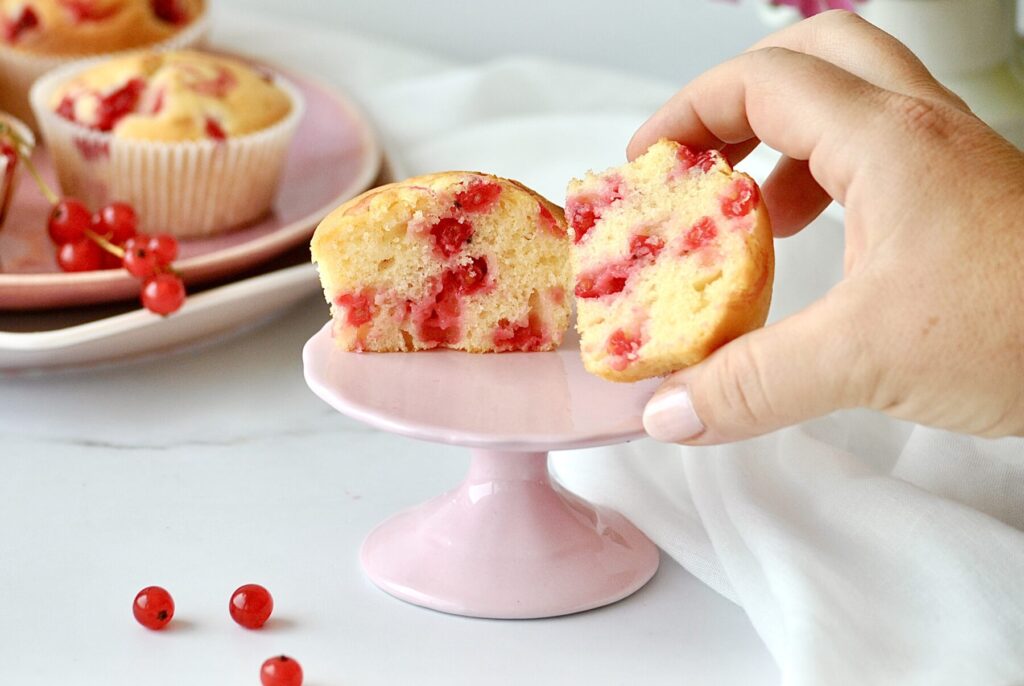 Muffins mit Johannisbeeren