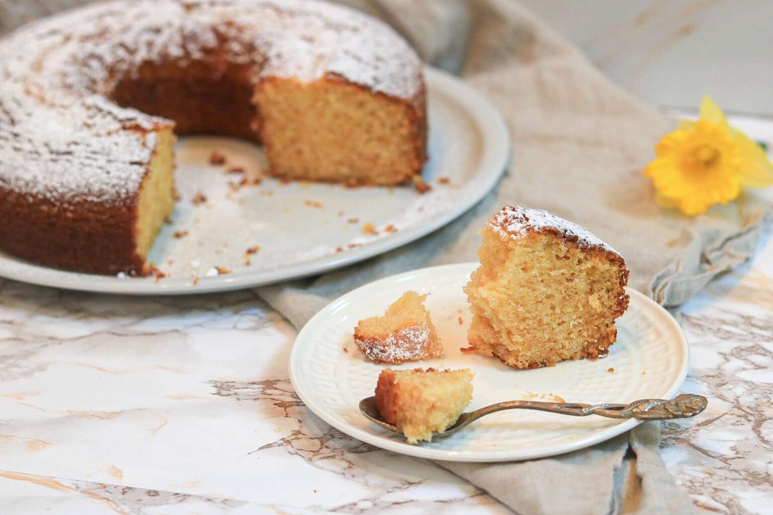 Weltbester Eierlikörkuchen (Springform) - Einfach Kuchen