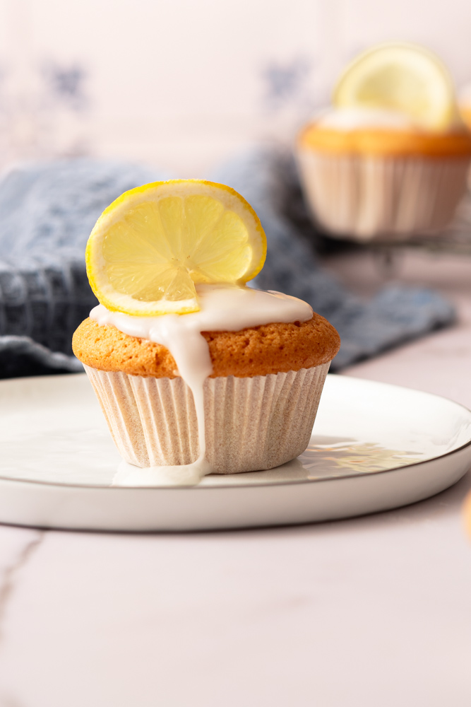 Einfache Zitronenmuffins mit Öl Einfache Zitronenmuffins - Zitronenmuffins mit Öl und Milch