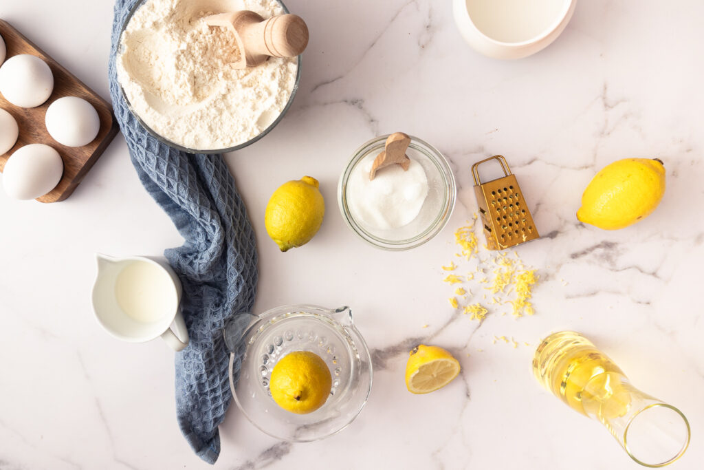 Einfache Zitronenmuffins mit Öl - Zutaten Einfache Zitronenmuffins - Zitronenmuffins mit Öl und Milch