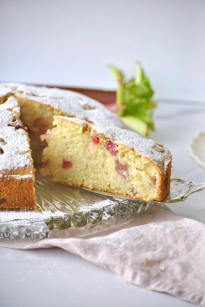 einfacher Rhabarberkuchen Rührteig