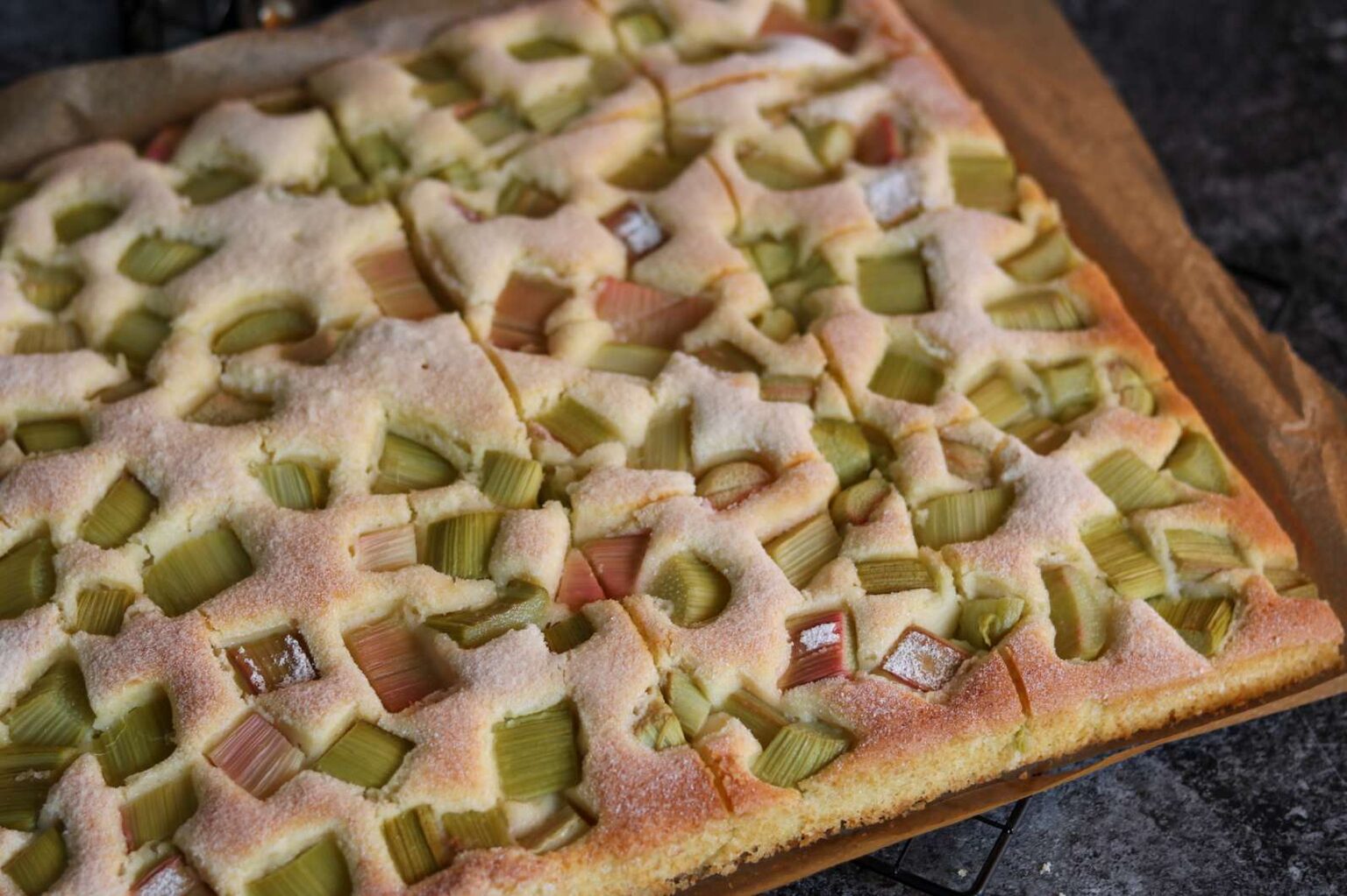 Schneller Rhabarberkuchen vom Blech