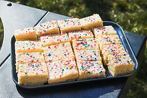 saftiger Fantakuchen mit Zuckerguss