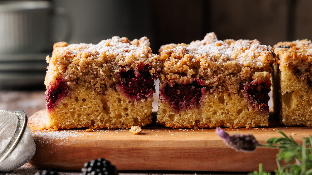 Brombeerkuchen mit Streusel vom Blech - Einfach Kuchen Brombeerkuchen mit Streusel vom Blech - Einfach Kuchen