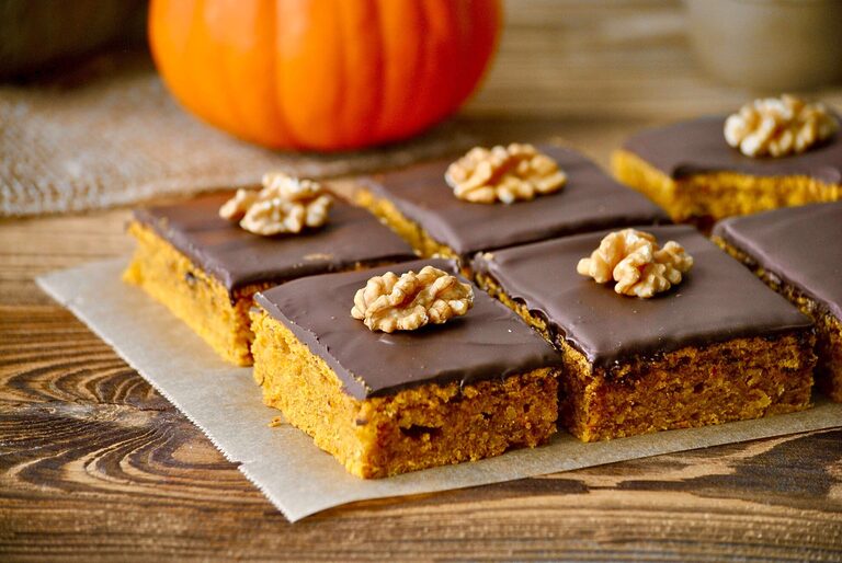Kürbiskuchen vom Blech mit Schoko
