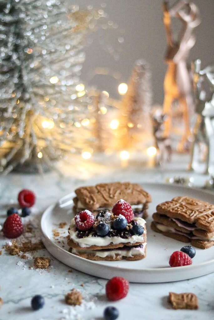 Spekulatius Sandwich mit Glühbeeren