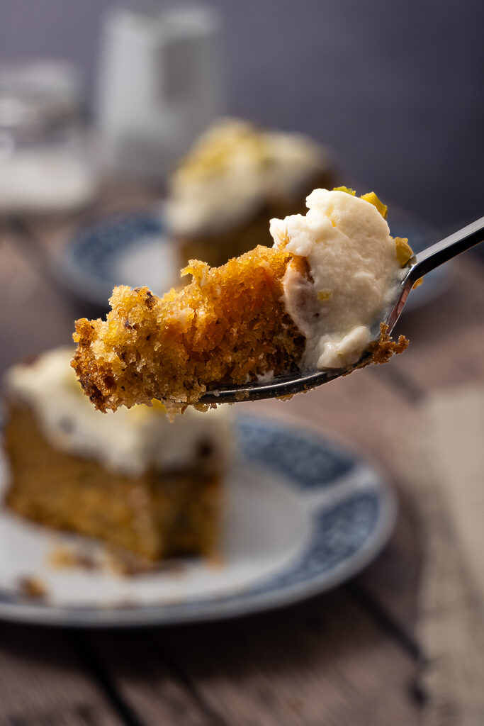 Karottenkuchen mit Frosting