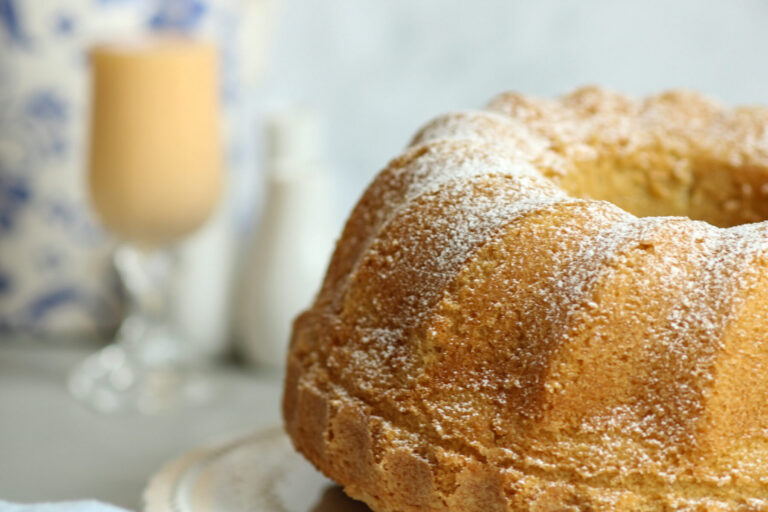 Eierlikör Gugelhupf Rezept – Omas Original