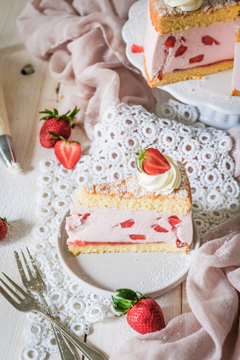 Erdbeer Quark Torte