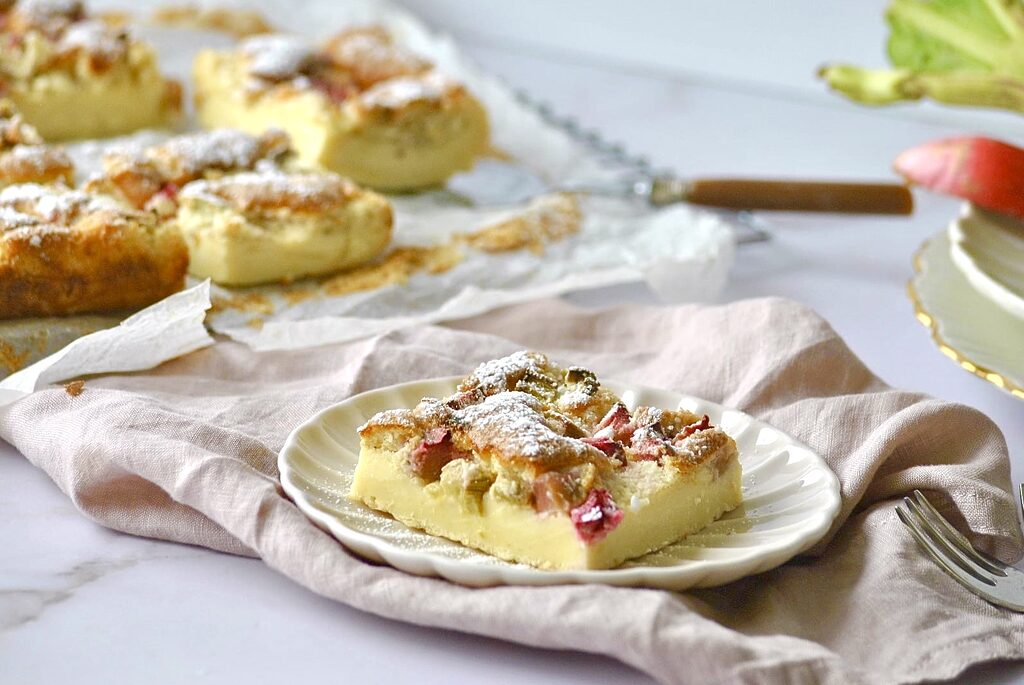Rhabarberkuchen mit Pudding Blech