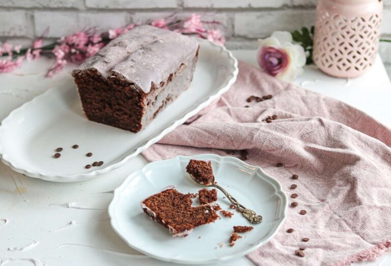 Rotweinkuchen Rezept saftig und einfach zu backen
