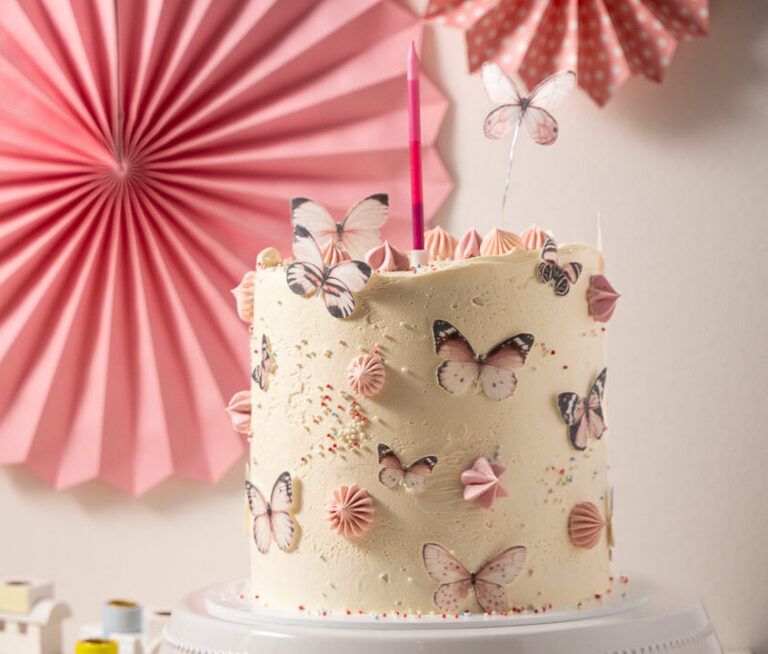 Schmetterlingstorte als Geburtstagstorte für Mädchen