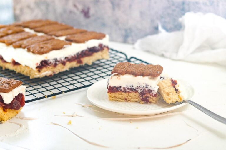 Spekulatiuskuchen mit Kirschen – Dein Weihnachtsdessert