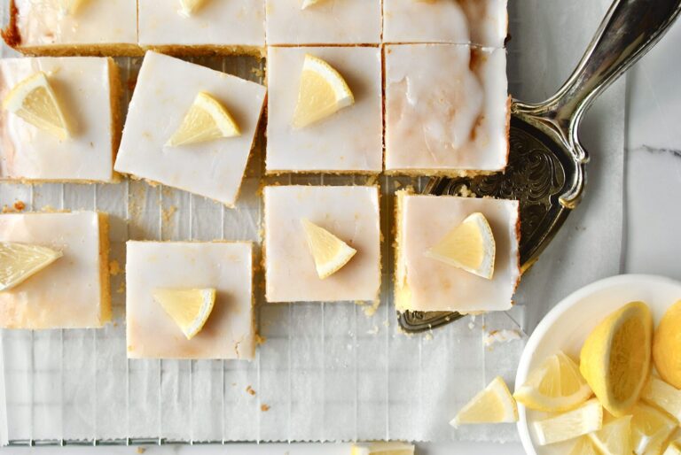 saftige Zitronen Brownies – Zitronenschnitten