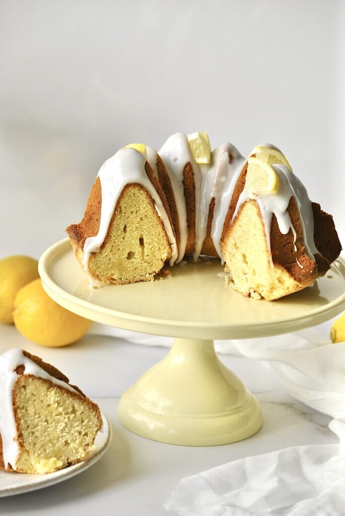 saftiger Zitronen Joghurt Kuchen