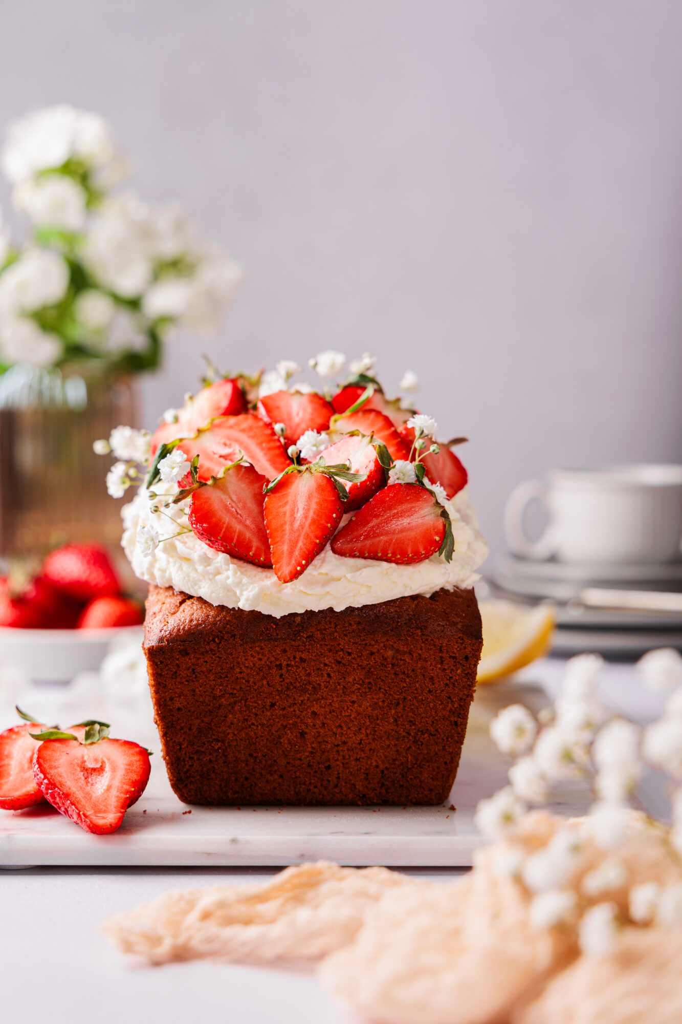 Zitronen Kuchen mit Erdbeeren
