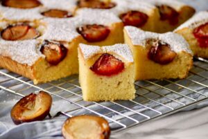 Einfacher Zwetschgen Blechkuchen