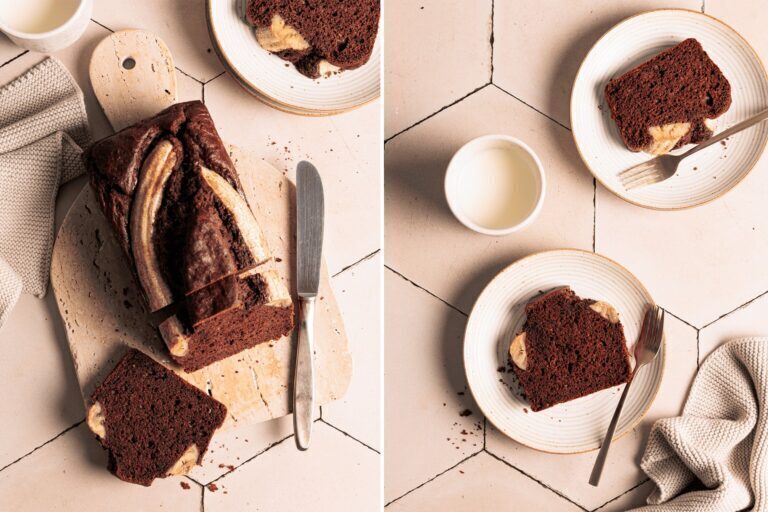 Schoko Bananenbrot ohne Zucker mit karamellisierter Banane auf Schneidebrett